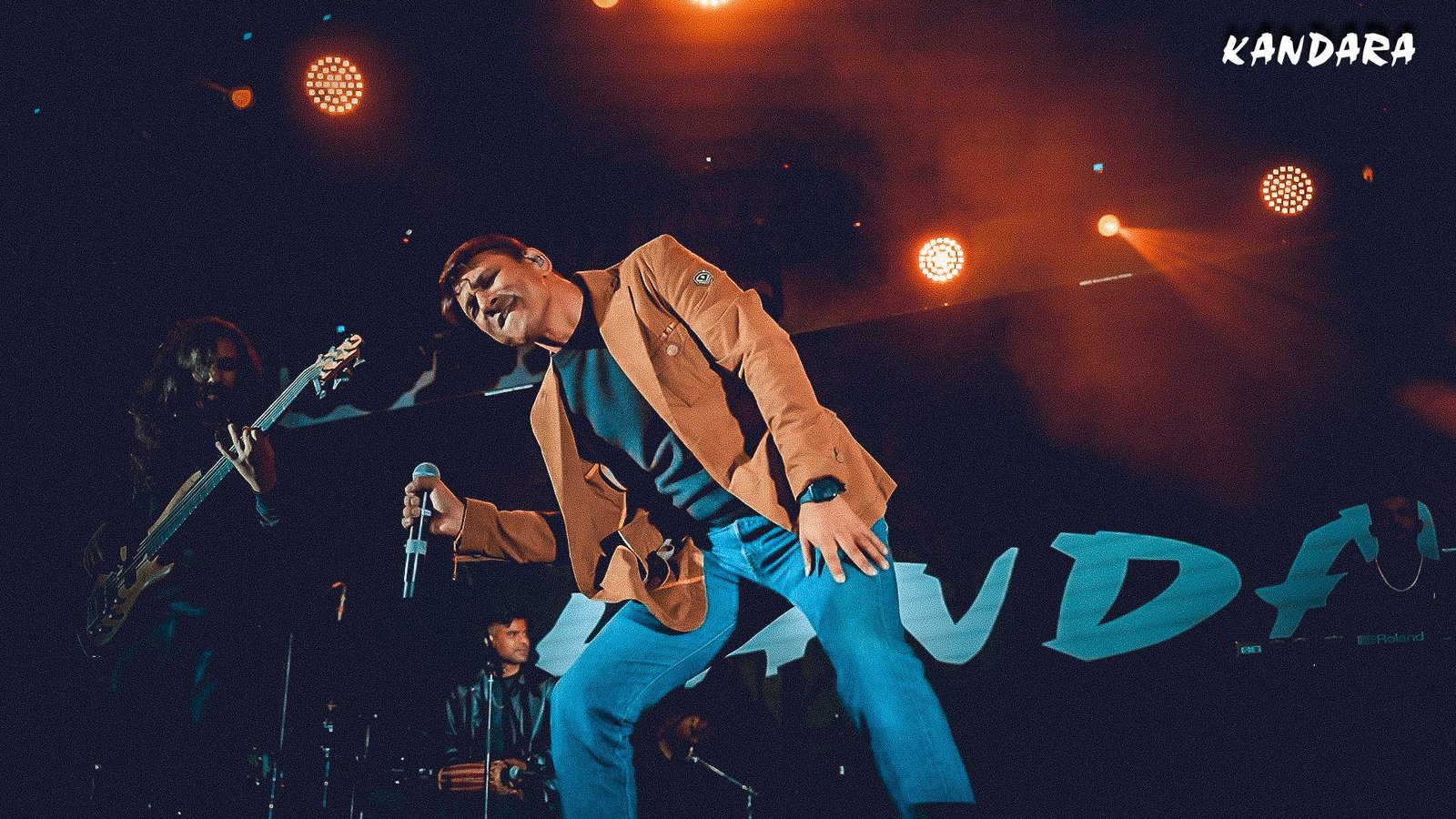 Hong Kong, 2025: Pahila Ghara Desh Ani Paradesh World Tour